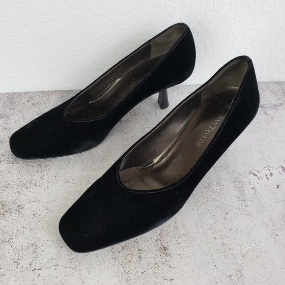 Vintage Ann Taylor Italy Black Velvet Pumps Spool Kitten Heel Shoes 7M Evening - Picture 5 of 15